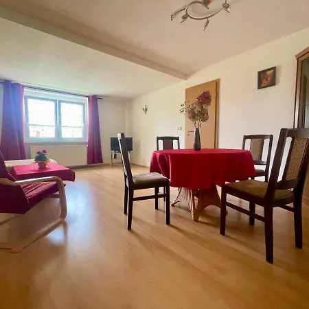 Biesdorf-verkehrsguenstig Und Ruhig Appartement *