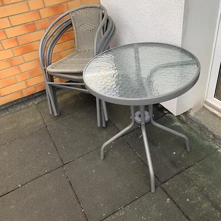 Biesdorf-verkehrsguenstig Und Ruhig Appartement