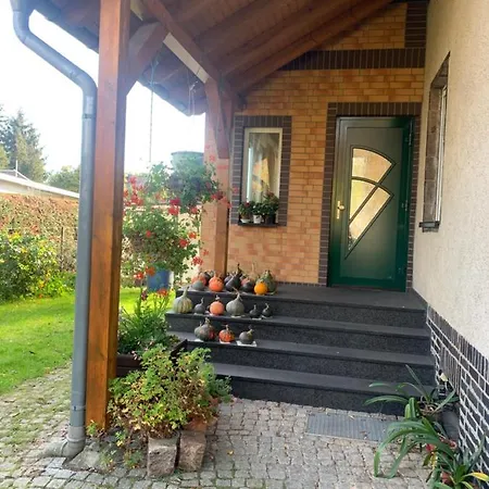 Biesdorf-verkehrsguenstig Und Ruhig Apartment