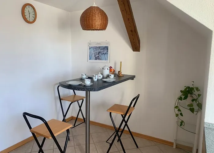 Biesdorf-verkehrsguenstig Und Ruhig * Berlin