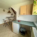 Biesdorf-verkehrsguenstig Und Ruhig Apartman